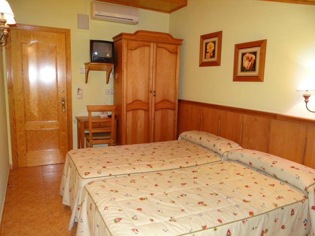 Hotel Casa Carmen Benabarre Pokoj fotografie